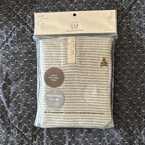GAP baby Pajama Set - Gray and White Stripes